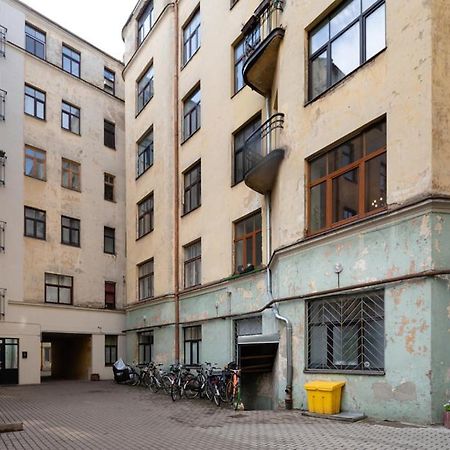 Cozy 2 Bedroom Apartment In Riga Centre ภายนอก รูปภาพ