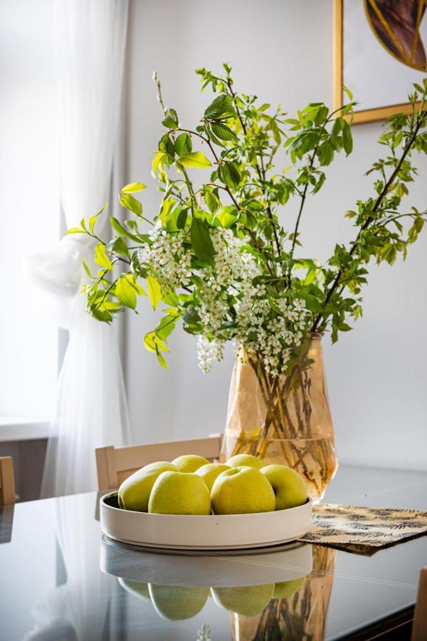 Cozy 2 Bedroom Apartment In Riga Centre ภายนอก รูปภาพ